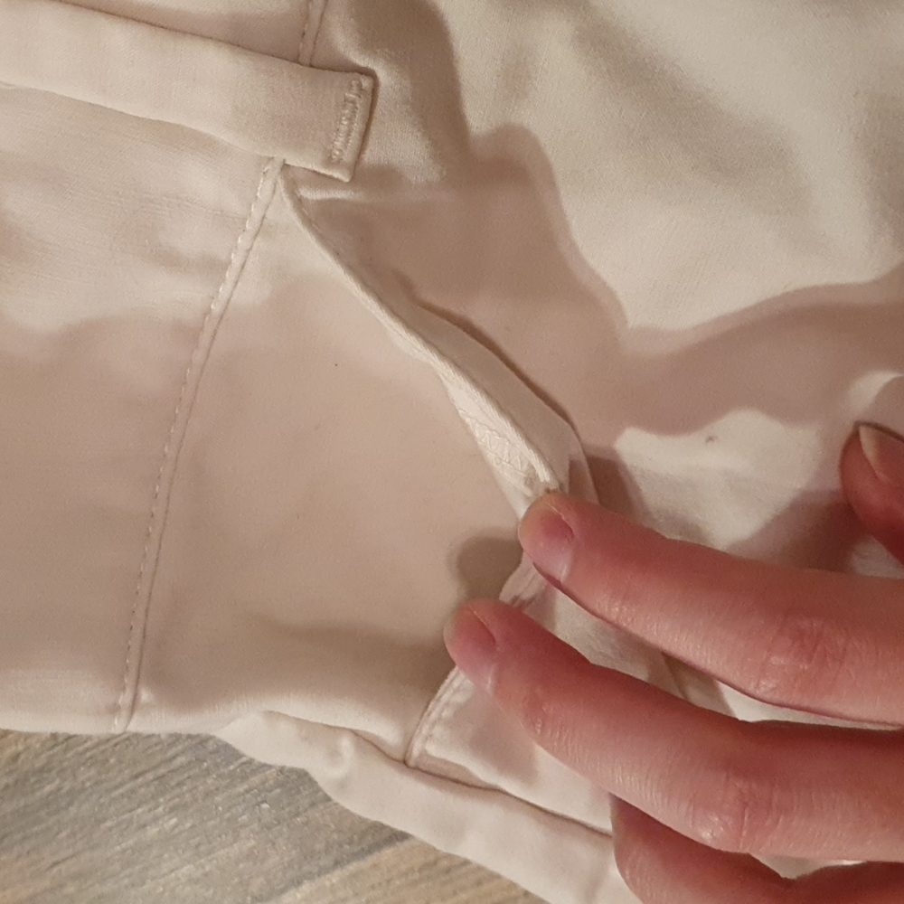💜 Shorts - Picture 2 of 6